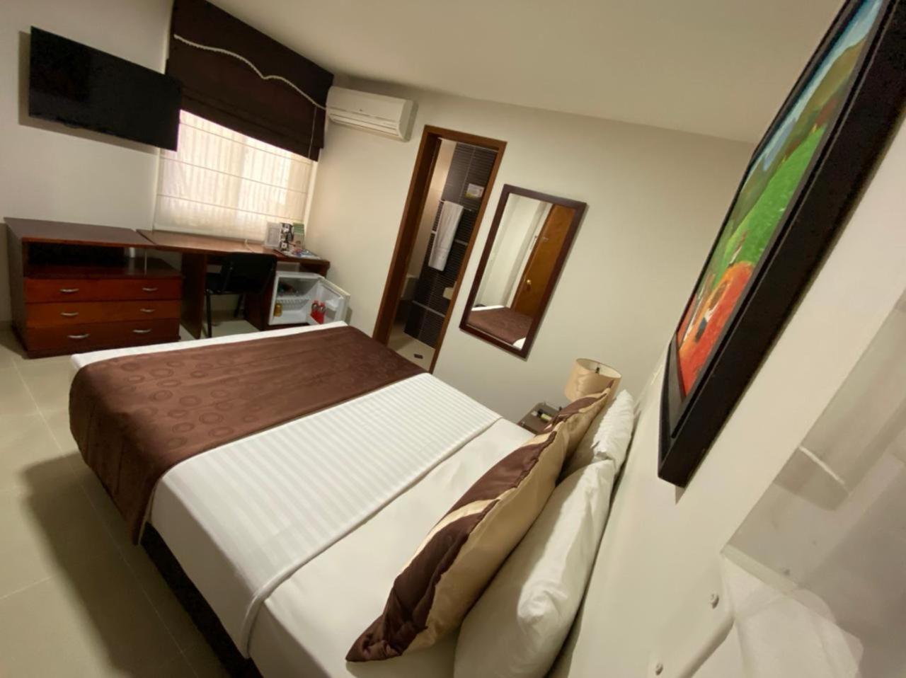 Cabecera Country Hotel Bucaramanga Eksteriør bilde